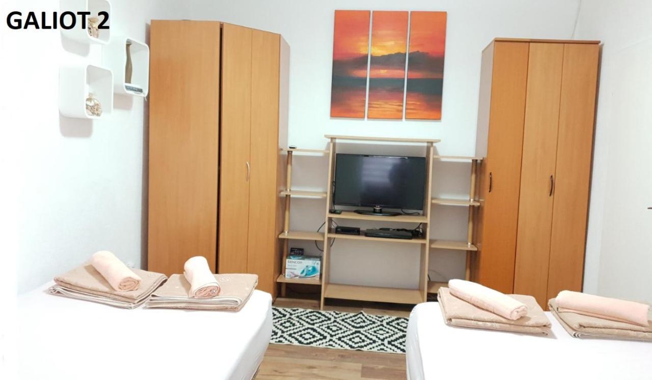 Apartmani Galiot Igalo Bagian luar foto