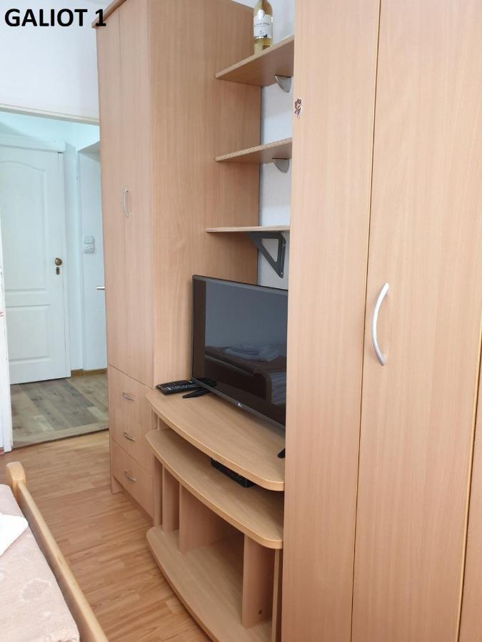 Apartmani Galiot Igalo Bagian luar foto
