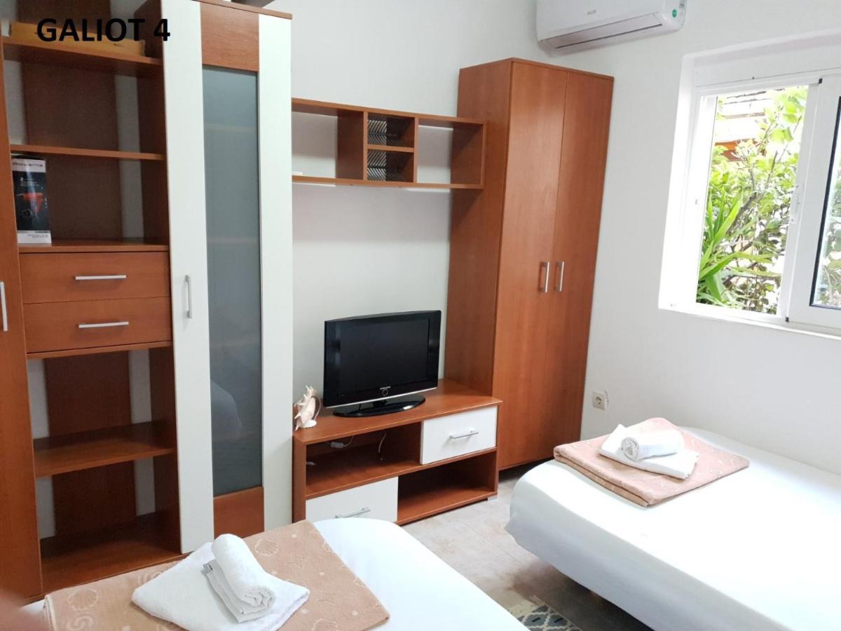 Apartmani Galiot Igalo Bagian luar foto
