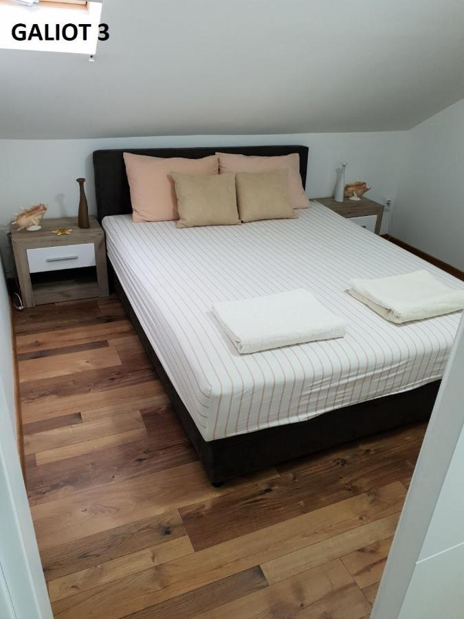 Apartmani Galiot Igalo Ruang foto