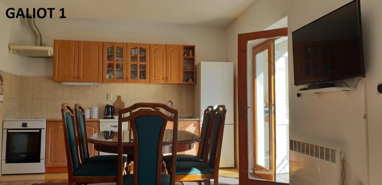 Apartmani Galiot Igalo Bagian luar foto