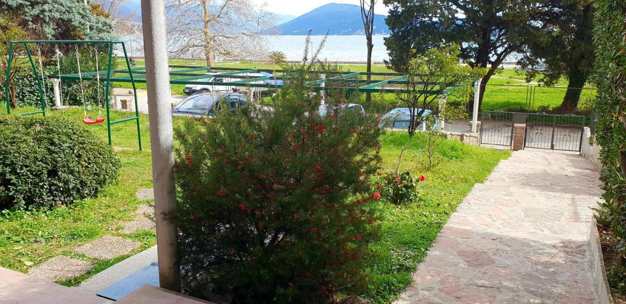 Apartmani Galiot Igalo Bagian luar foto